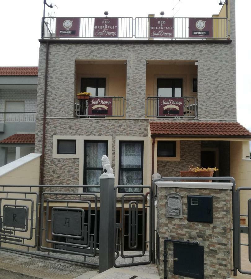 Bed and Breakfast Santoronzo Turi Exterior foto